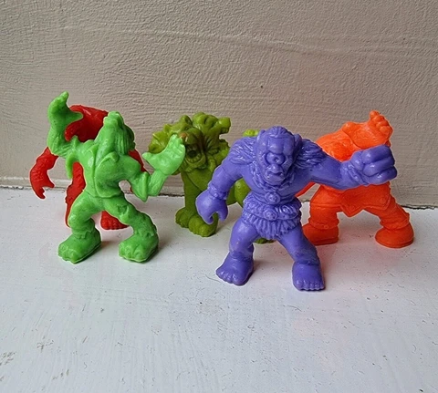 Monster in My Pocket - Series 1 - 1990 - Various Figures/Colours Cover