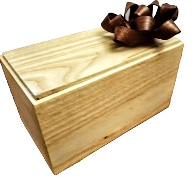 New Handmade Wood Bow Treasure / Gift Box White Ash&Walnut 10.5"x5"x5" Stunning! - Image 1 of 4