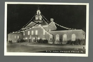 Fergus Falls MINNESOTA RPPC c1920s CHRISTMAS LIGHTS Electric CITY HALL by Oxley  - Picture 1 of 2
