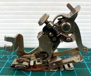 Vintage Singer Ruffler Foot 120598 for Low Shank Sewing Machines - Picture 1 of 5