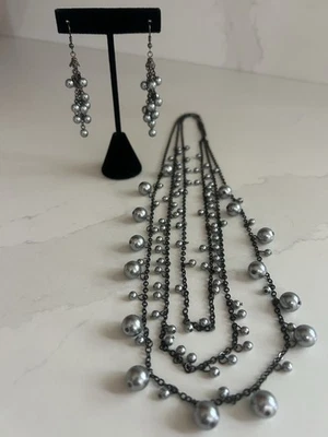 PARK LANE CELEBRITY GLASS PEARL NECKLACE AND EARRINGS NOS - Image 1 of 4