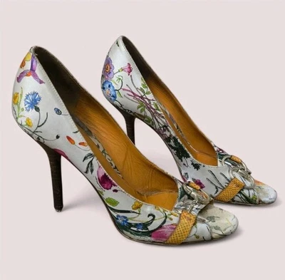 GUCCI Spring Floral Silk Satin Horsebit Peep Toe Pump Heels RARE Size 7 - Image 1 of 4
