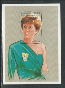 ÁFRICA CENTRAL. # 1209 MNH DIANA USANDO VESTIDO AZUL, TEMPORADA DE VERANO - Imagen 1 de 1