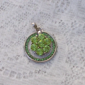 Colgante de estrás verde SNAP con broche verde intercambiable - Imagen 1 de 2