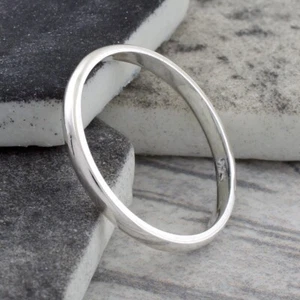 925 Sterling Silver Thin Polished Plain Wedding Band Ring 2mm Size 1-13 Avail. - Picture 1 of 8