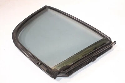 Infiniti G35 2005 sedán trasero derecho lado del pasajero cuarto ventana de ventilación vidrio A1091 Foto 1 de 4