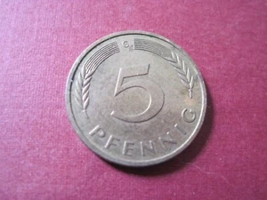1984 G Deutschland Bundesrepublik 5 Pfennig Messing plattiert Stahl Münze - Bild 1 von 2