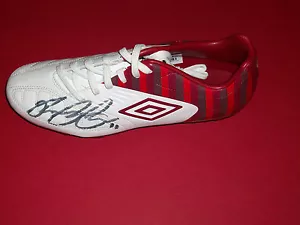 SCARPONE DA CALCIO FIRMATO A MANO TOM THOMAS INCE HUDDERSFIELD AUTOGRAFO - Foto 1 di 1