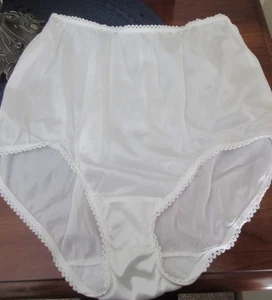 vtg WARNER'S WHITE PERFECT MEASURE style 55184 nylon panties 8/XL NWOT - Picture 1 of 7