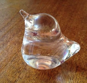 Daum clear glass bird paperweight - Picture 1 of 3