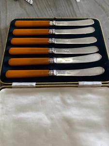 Vintage Set 6 EPNS BUTTER KNIVES WITH BAKELITE HANDLES - Picture 1 of 5