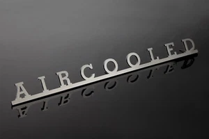 "AIRCOOLED" Script Badge Emblem Type 1 Beetle Type 2 Bus Type 25 Splitscreen T1 - Bild 1 von 3