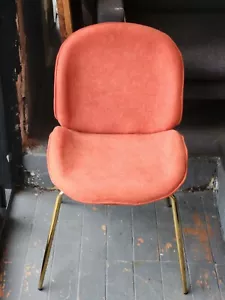 GC: Florabelle Luxe Beetle Coral Velvet Chair With Gold Legs / Seat - Picture 1 of 4