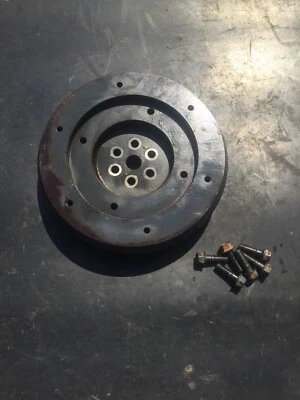 Kubota D905 Flywheel With Bolts 1G032-25010 Tractor BX22 - Image 1 of 4