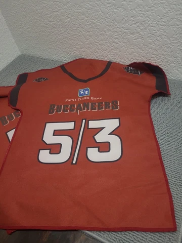 Tampa Bay Buccaneers 2 Towels Jersey Fifth third Bank stadium giveaway NFL Cover