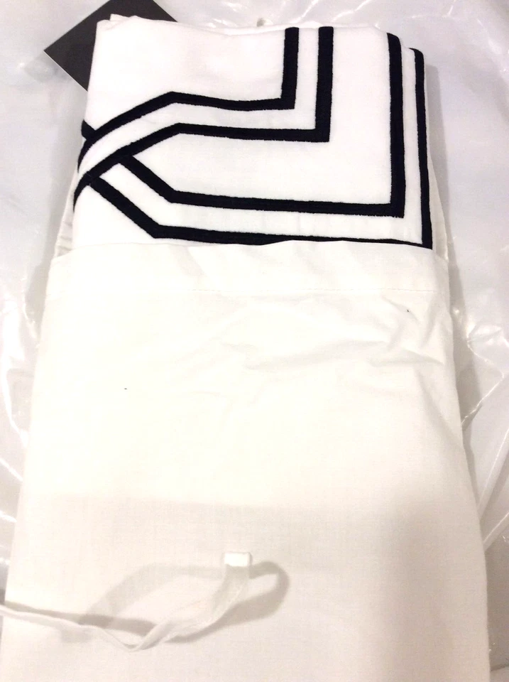 Restoration Hardware Metro Euro Sham 全新 100% 棉 白色 黑色 — 第 1/1 张图片