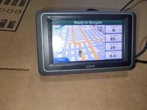 Garmin Zumo 660 motorcycle sat nav used - Picture 1 of 11