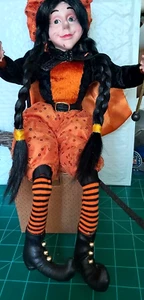 Mitica bambola elfo seduto Halloween fata incantata pixie fantasia scaffale - Foto 1 di 7