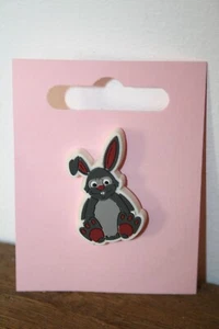 Bunny Rabbit pin badge - Picture 1 of 1