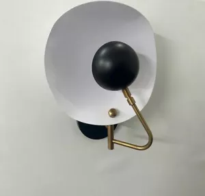Lámpara de pared vintage de latón de mediados de siglo moderna hecha a mano lámpara de cono de pared - Imagen 1 de 5