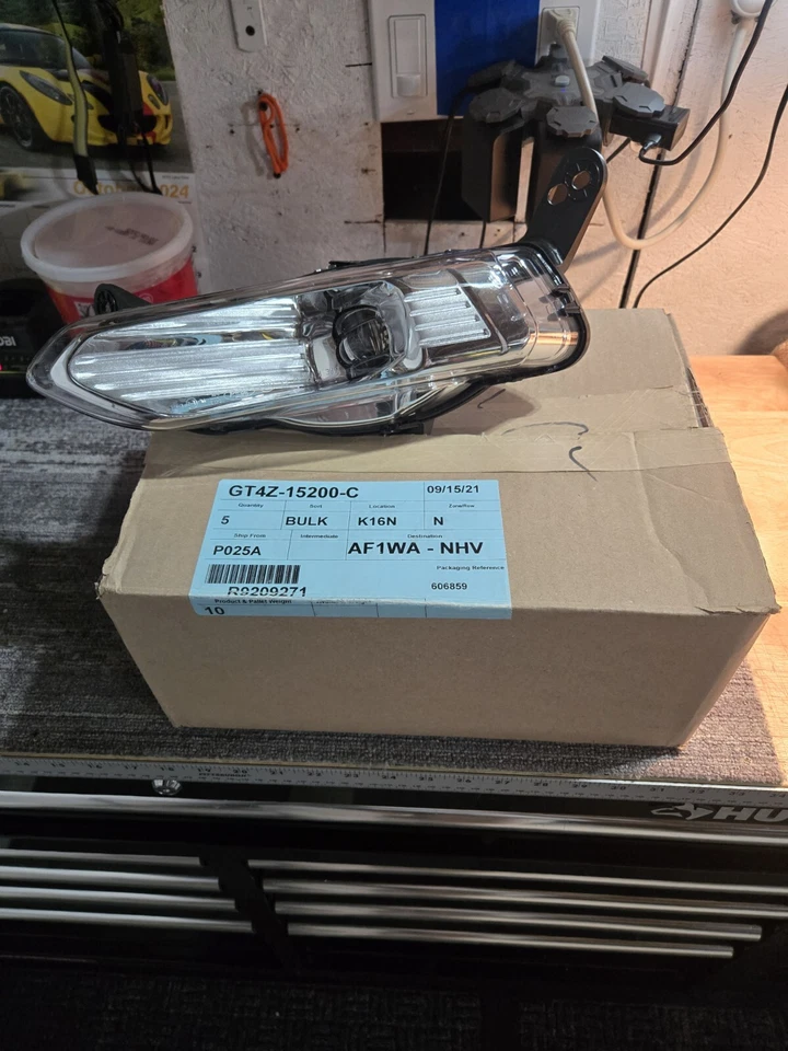 2018-2021年福特探险右侧雾灯LED原始设备制造商 — 第 1/4 张图片