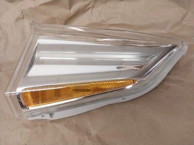 2011-12 尼桑 LEAF 左驱动器侧标记灯/转向信号 — 第 1/4 张图片