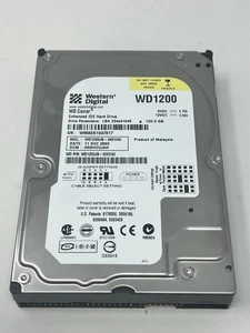 Western Digital WD1200JB-75CRA0 HDD, 120 GB , IDE/ATA/ATAPI-5 - Picture 1 of 2