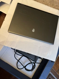 Alienware m16 R2 Intel Ultra 7 155H 16GB 1TB GeForce RTX 4070, QHD - Imagen 1 de 5