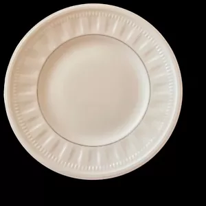 "Juego de 2 platos de pan de colección Wedgwood Colosseum Platinum 7"" hechos en Inglaterra ¡Raro!" - Imagen 1 de 5