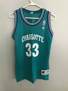 vintage Champion Charlotte Hornets Alonzo Mourning #33 Ladies Jersey Size L14-16 - Picture 1 of 4