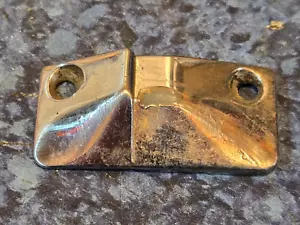 Morris Minor 1000 (1955-71)O/S Right Chrome Quarter Light Latch Closing Plate 01 - Picture 1 of 6