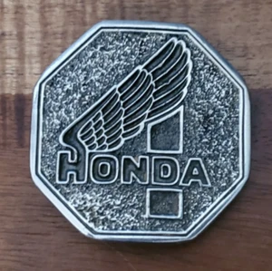 1975 Vintage Honda Belt Buckle/Wing Logo/Serial Number 607/Color Gray - Picture 1 of 7