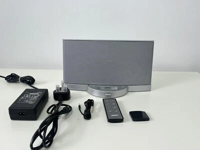 Bose SoundDock II (2) iPod Dock 30 Pin Music Aux  Remote + PSU Bluetooth Silver - Image 1 of 4