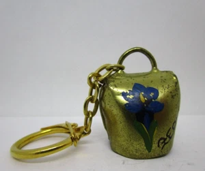 Vintage Keychain Hand Painted Cowbell Flowers Zermatt Switzerland - Picture 1 of 5