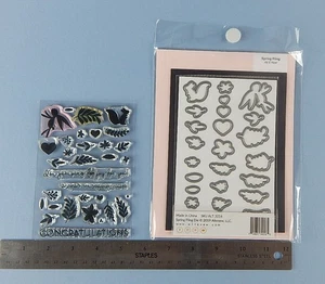 CRAFTERS! Altenew Spring Fling Stamp and Die Set - Picture 1 of 1