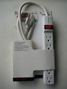 Radio Shack 6 Grounded Outlets Power Strip-4 Foot #61-2159 - Picture 1 of 8