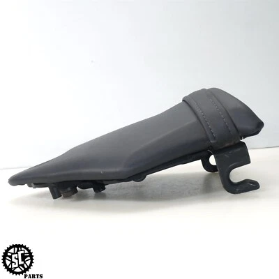 09-14 BMW S1000RR REAR PASSENGER SEAT - Image 1 of 4