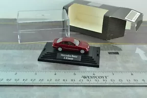 Wiking Mercedes Benz E Class Car Burgundy 1:87 Scale HO (HO526) - Picture 1 of 2