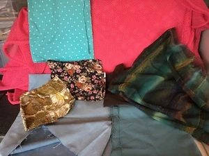 fabric remnants Good Lengths And Some Facer Fabric - Picture 1 of 4