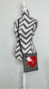 NUEVO Bolso bandolera Juicy Couture Corazón Rojo Negro Logotipo Dorado Dije Cartera Nuevo con etiquetas - Imagen 1 de 5