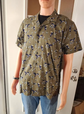 Jack and Jones Men's Button Down Short Sleeve Shirt XL Toucan design - Image 1 of 4