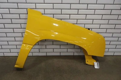 03-06 Chevy Avalanche Passenger Right RH Fender Yellow 43U - Image 1 of 4