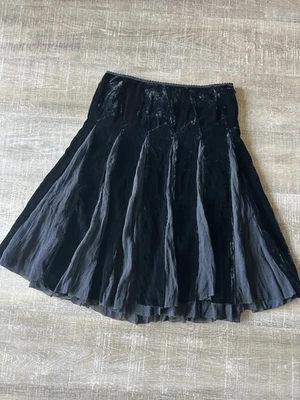 Elie Tahari Goth Witchy Velvet Midi Skirt size 6 Black Rayon Silk Sheer Vamp - Image 1 of 4