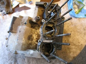 Kawasaki S2350 S2 350 1972 caja de motor cárter bloque - Imagen 1 de 11