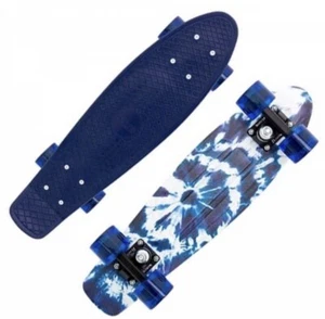 Penny Skateboards Edición Verano 22" Indigo Tie Dye Retro Cruiser Ruedas Iluminadas - Imagen 1 de 12