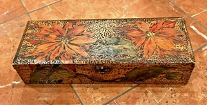 FLEMISH VINTAGE PYROGRAPHY ART DECO NOUVEAU XMAS POINSETTIA WOOD BOX FOLK ART EU - Picture 1 of 8