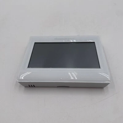 Honeywell Home RTH9600WF Smart Color Thermostat (RTH9600WF2022) - READ - Image 1 of 3