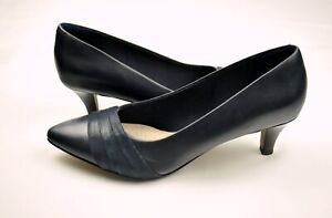 Women's Clarks Collection Linvale Madie Classic Pumps Navy Blue Leather Shoes  9