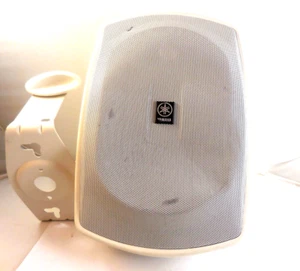 Yamaha NS-AW390W  All Weather  Outdoor Hanging  ONE SIDE SPEAKER /White - used - Picture 1 of 3