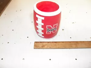 PELOTA CANINA ""NEBRASKA HUSKERS"" Soporte de lata Coolie Fútbol Rojo por NEXT GAME TOYS - Imagen 1 de 4